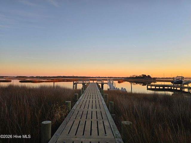 101 Lookout Ridge, Cedar Point, NC 28584