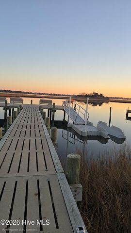 101 Lookout Ridge, Cedar Point, NC 28584