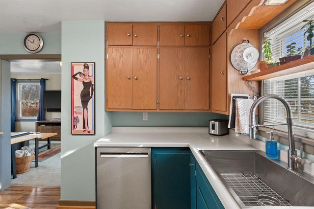 1224 FRONTENAC AVENUE, Stevens Point, WI 54481