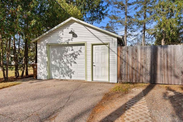 1224 FRONTENAC AVENUE, Stevens Point, WI 54481