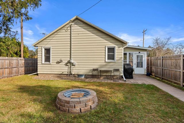 1224 FRONTENAC AVENUE, Stevens Point, WI 54481