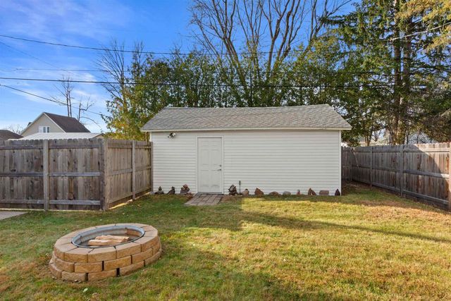 1224 FRONTENAC AVENUE, Stevens Point, WI 54481