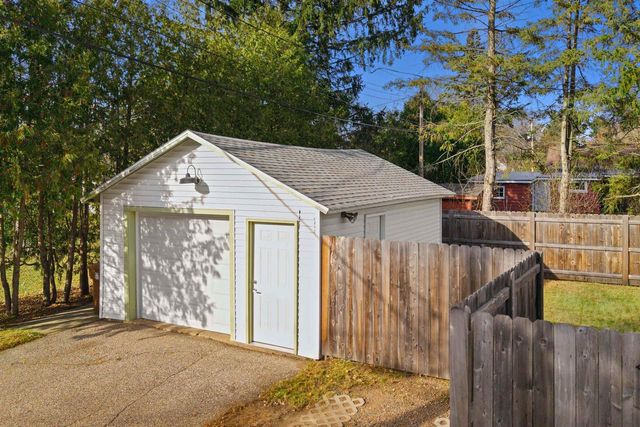 1224 FRONTENAC AVENUE, Stevens Point, WI 54481