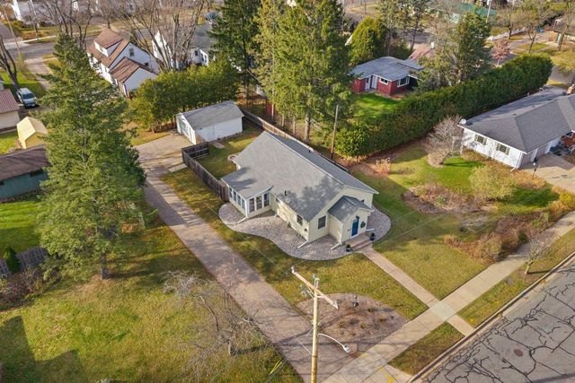 1224 FRONTENAC AVENUE, Stevens Point, WI 54481
