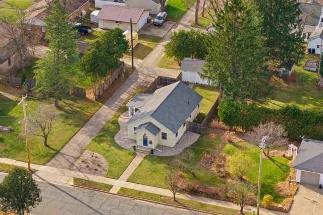 1224 FRONTENAC AVENUE, Stevens Point, WI 54481