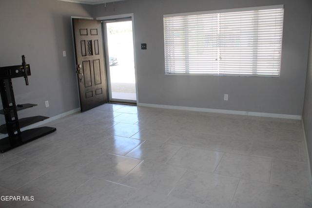 1507 DENNIS Circle, El Paso, TX 79925