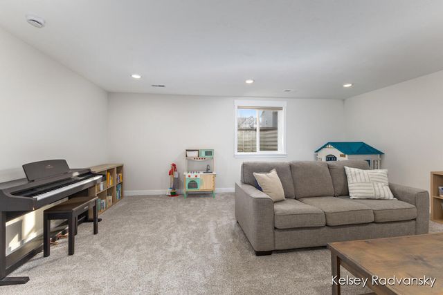 6450 Estate Drive Sw, Byron Twp, MI 49315