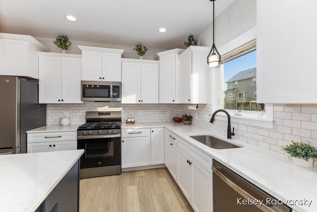 6450 Estate Drive Sw, Byron Twp, MI 49315