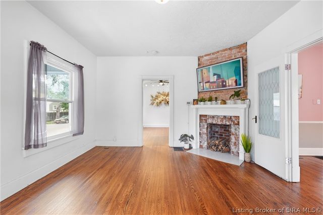 431 Fulton Street, Jeffersonville, IN 47130