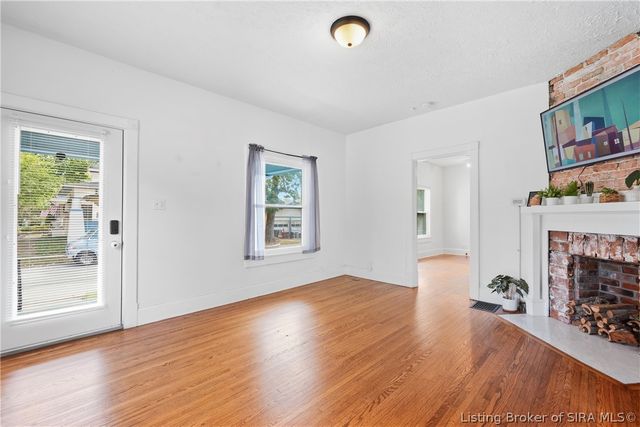 431 Fulton Street, Jeffersonville, IN 47130