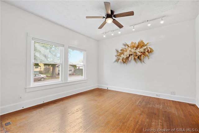 431 Fulton Street, Jeffersonville, IN 47130