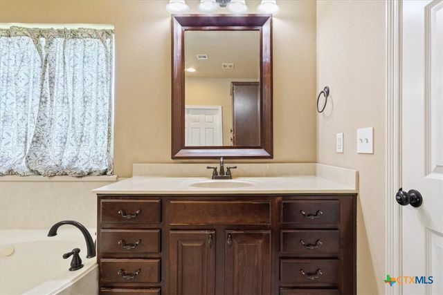 4524 Lowes Drive, Temple, TX 76502
