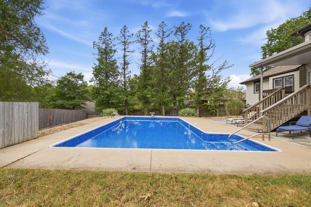 2158 E Cardinal Street, Springfield, MO 65804