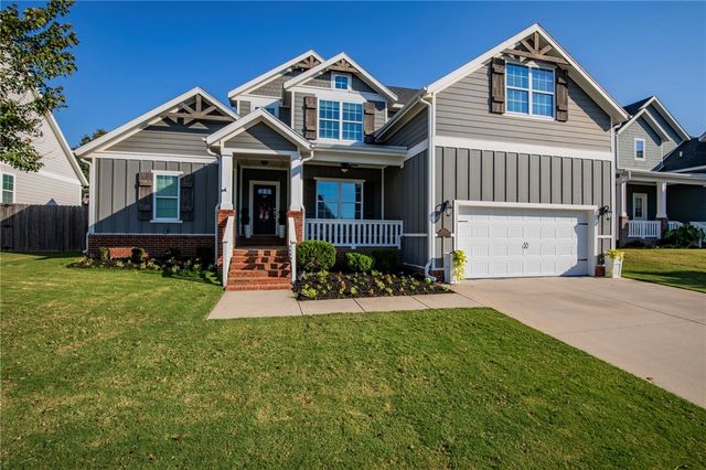 906 Charing Cross, Cave Springs, AR 72718