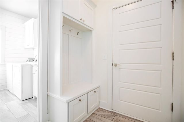 906 Charing Cross, Cave Springs, AR 72718