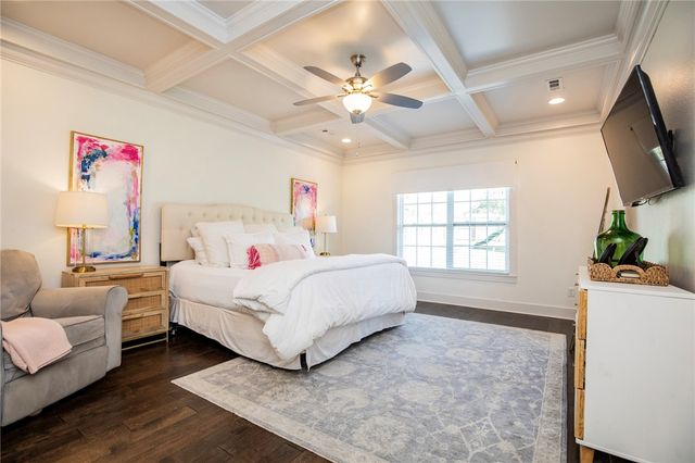 906 Charing Cross, Cave Springs, AR 72718