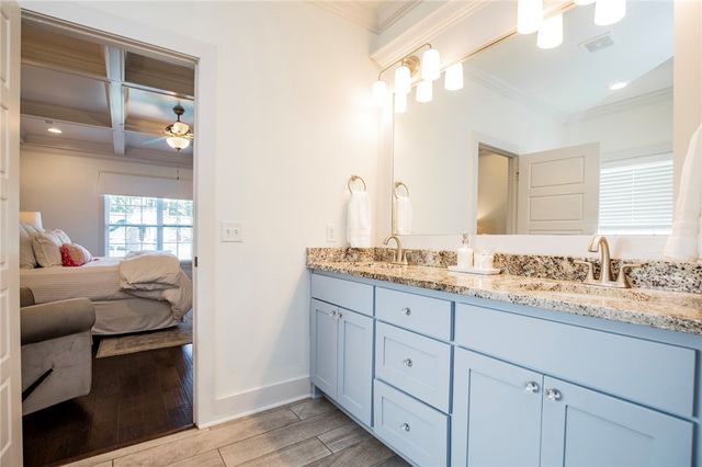 906 Charing Cross, Cave Springs, AR 72718