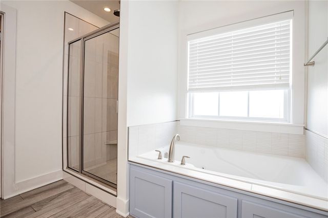 906 Charing Cross, Cave Springs, AR 72718