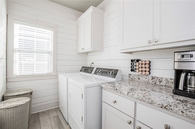 906 Charing Cross, Cave Springs, AR 72718