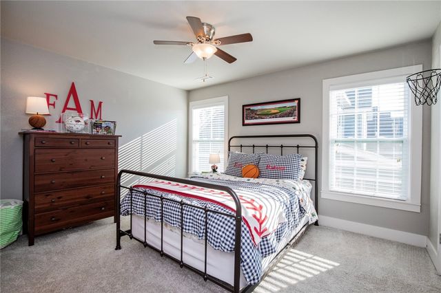 906 Charing Cross, Cave Springs, AR 72718