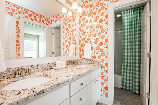 906 Charing Cross, Cave Springs, AR 72718