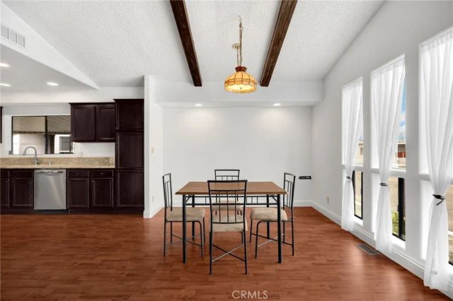 10681 Oak 89, Los Alamitos, CA 90720