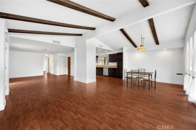 10681 Oak 89, Los Alamitos, CA 90720