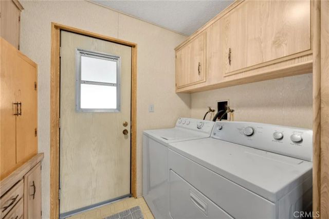 10681 Oak 89, Los Alamitos, CA 90720