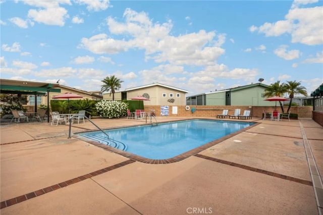 10681 Oak 89, Los Alamitos, CA 90720