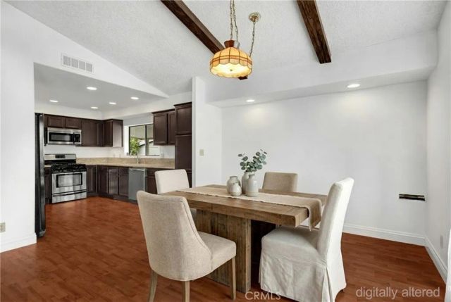 10681 Oak 89, Los Alamitos, CA 90720