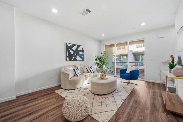 2755 Ball Place 2, Santa Clara, CA 95051