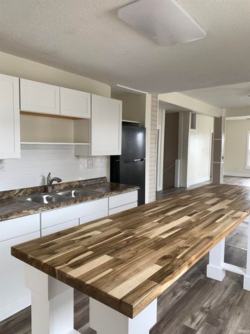 326 E Tipton Street, Huntington, IN 46750