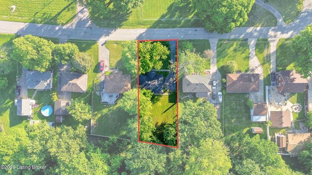 3158 New Lynnview Dr, Louisville, KY 40216
