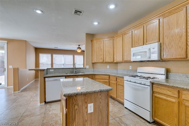 815 Chameleon Star Avenue, Henderson, NV 89015