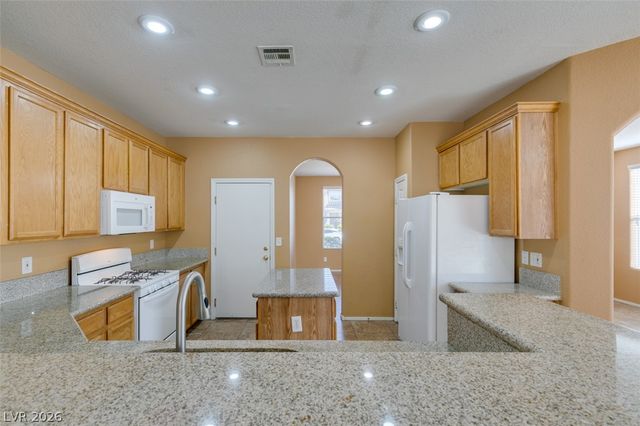 815 Chameleon Star Avenue, Henderson, NV 89015