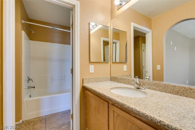 815 Chameleon Star Avenue, Henderson, NV 89015