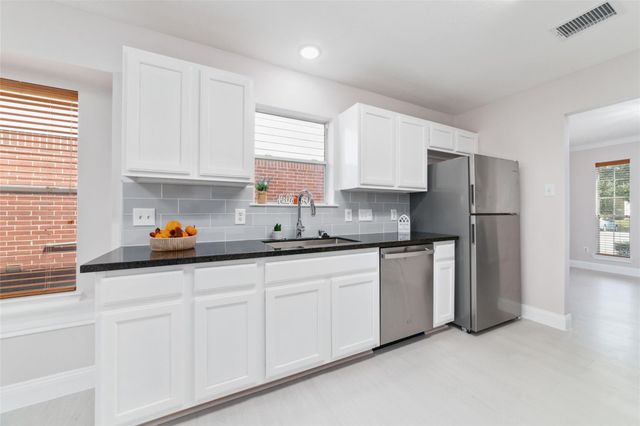 8330 Malin Court, Houston, TX 77083