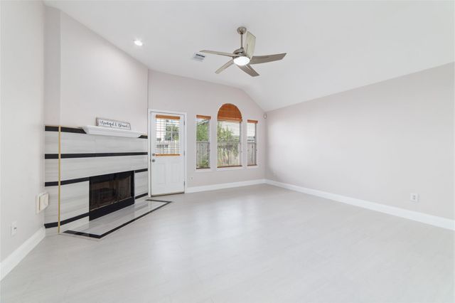 8330 Malin Court, Houston, TX 77083