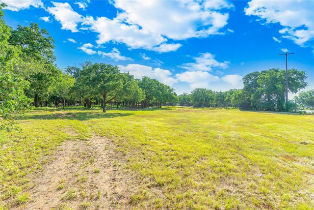 4825 Conveyor Drive, Cleburne, TX 76031