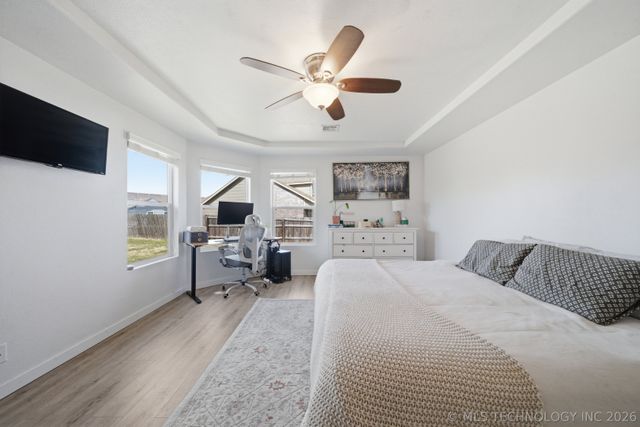 3905 W 105th Place S, Jenks, OK 74037