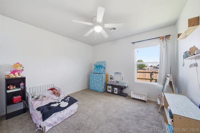 3905 W 105th Place S, Jenks, OK 74037