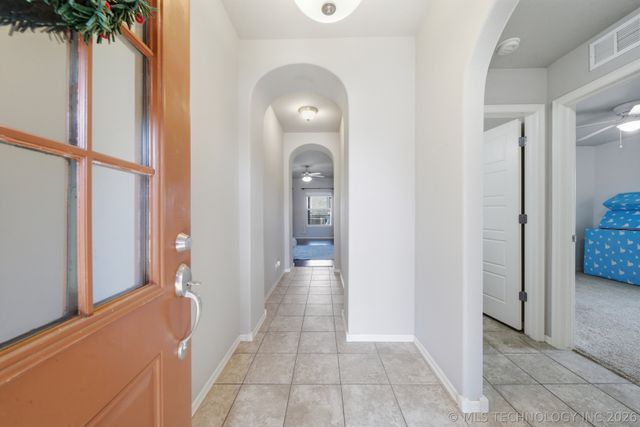 3905 W 105th Place S, Jenks, OK 74037