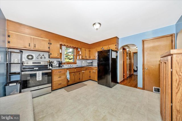 15639 CLEAR SPRING RD, Williamsport, MD 21795