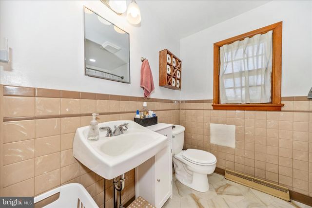 15639 CLEAR SPRING RD, Williamsport, MD 21795