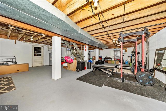 15639 CLEAR SPRING RD, Williamsport, MD 21795