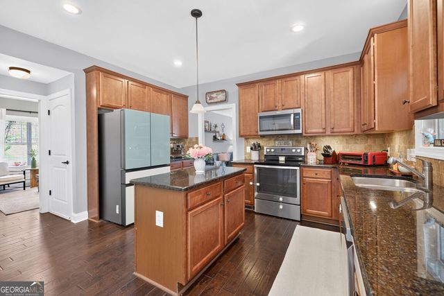 5370 Shadow Walk Way, Gainesville, GA 30507