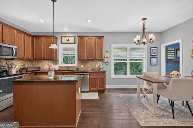 5370 Shadow Walk Way, Gainesville, GA 30507