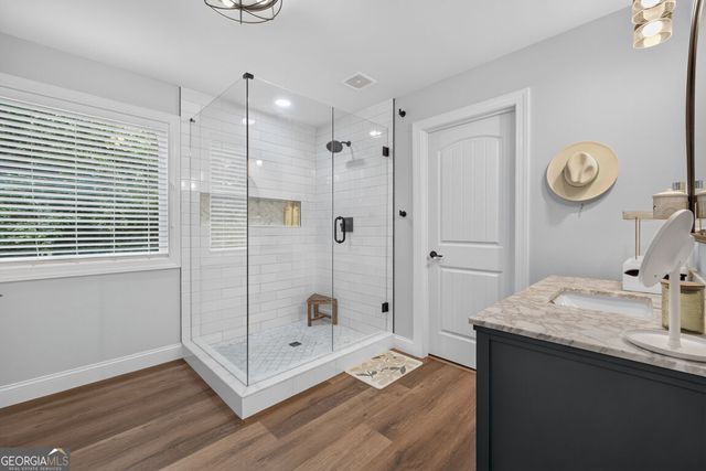5370 Shadow Walk Way, Gainesville, GA 30507