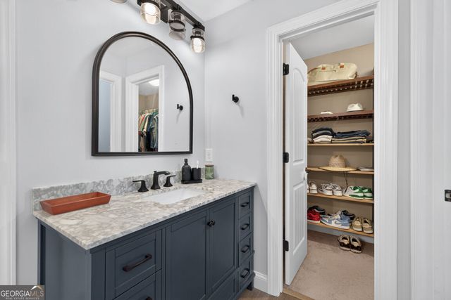 5370 Shadow Walk Way, Gainesville, GA 30507