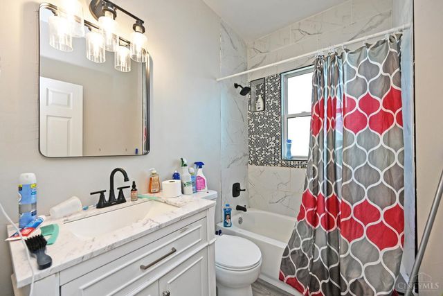 1407 Regent Avenue, Cincinnati, OH 45237